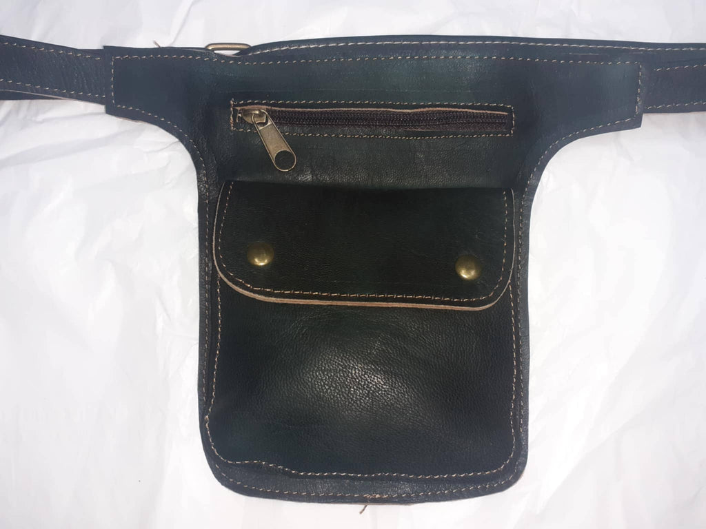 Flat double button pencil case
