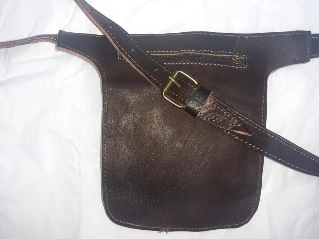 Flat double button pencil case