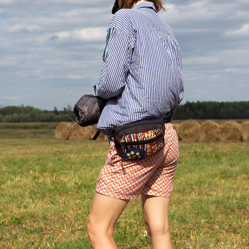 Spacious waist bag AFRICA